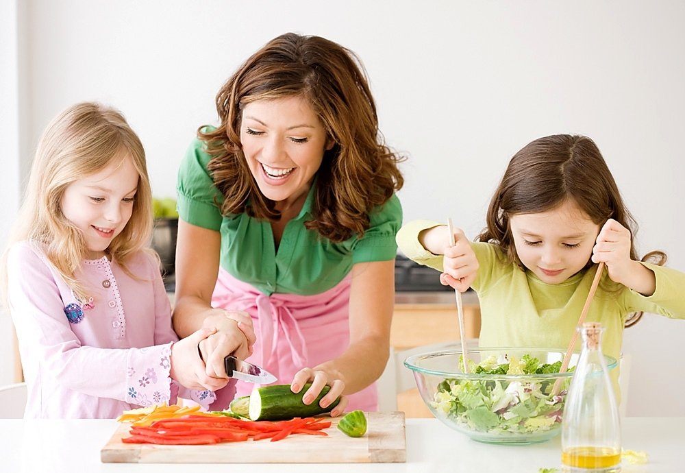 Khóa học Hè 2018 cho trẻ em: Nấu ăn - Làm bánh - Pha chế đồ uống nau an