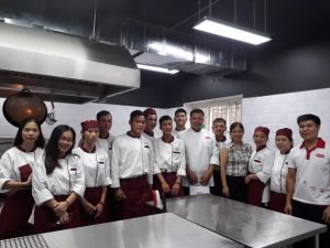 Workshop làm bánh ngọt cùng Rich Products Việt Nam 34667645 10215963927799916 6633159144188674048 n