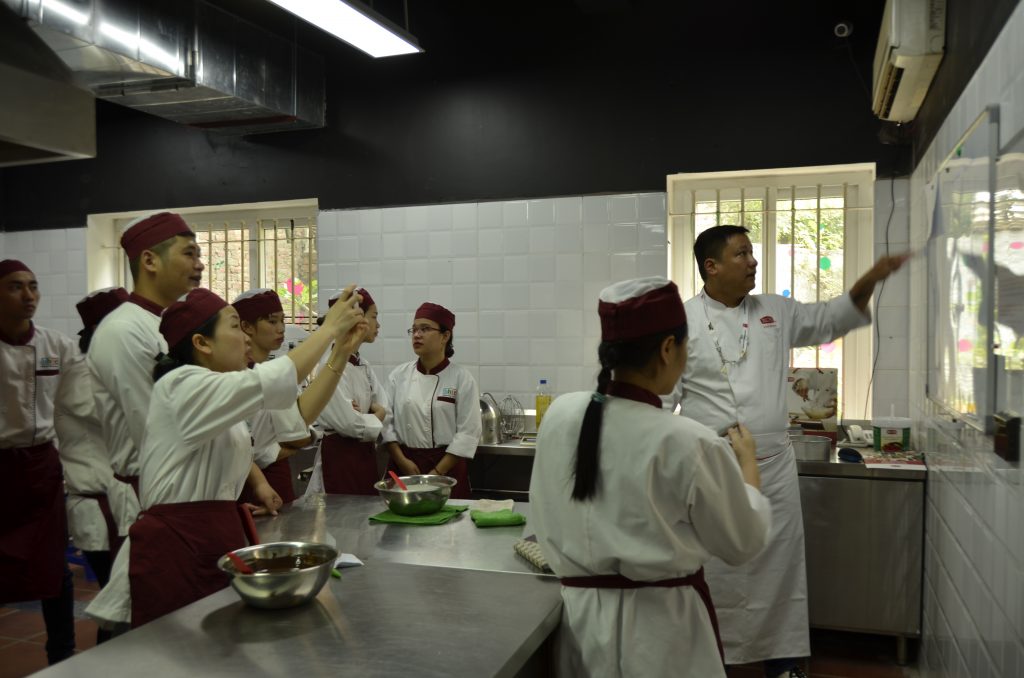 Workshop làm bánh ngọt cùng Rich Products Việt Nam DSC0600