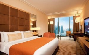 Công dụng không nhiều người biết của tấm trải ngang giường ở khách sạn bed3 3247 1536656974