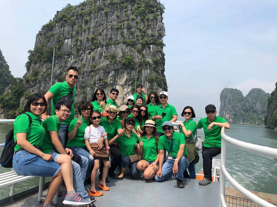 Trường HHTC tổ chức team building cho Cán bộ nhân viên tại Vịnh Lan Hạ - Hải Phòng 44028941 294485321157550 182802638570520576 n