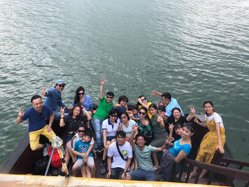 Trường HHTC tổ chức team building cho Cán bộ nhân viên tại Vịnh Lan Hạ - Hải Phòng 44032469 185659529001714 4864156179045023744 n