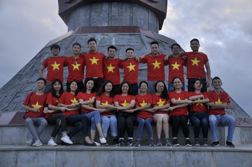 Thiệt - hơn học Nghề - học Cao đẳng - Đại học Hướng dẫn viên du lịch DSC1111