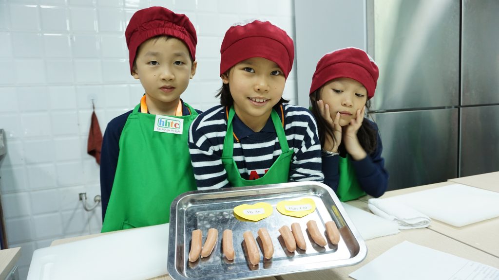 Một ngày làm "Đầu Bếp nhí" cùng các học sinh trường Tiểu học H.A.S DSC01578