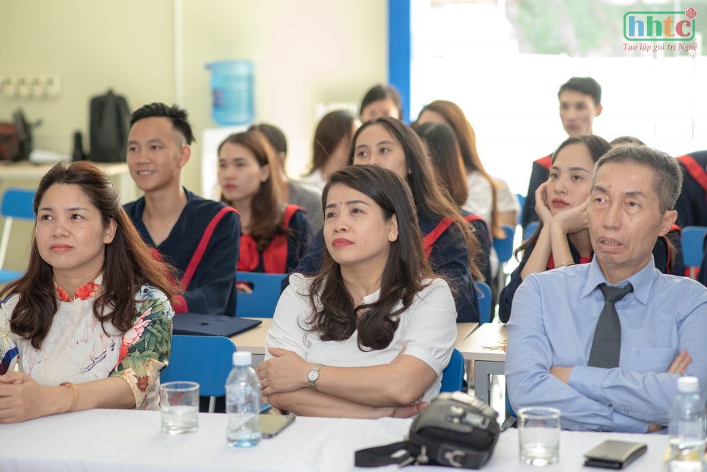 Lễ tốt nghiệp ấm cúng của học viên HHTC niên khóa 2018 - 2019 DSC 0242