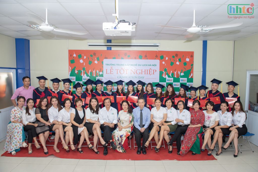 Lễ tốt nghiệp ấm cúng của học viên HHTC niên khóa 2018 - 2019 DSC 0377