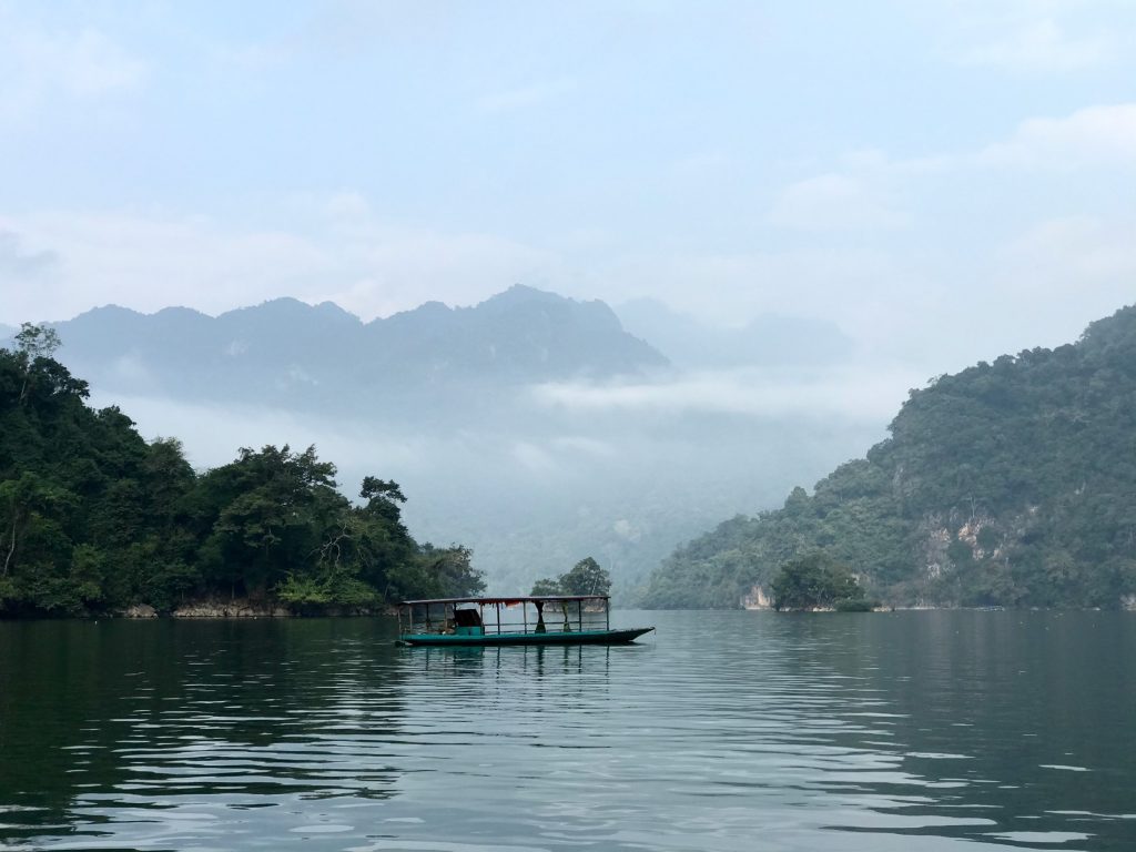 Hành trình "Du ngoạn miền non nước" tại Cao Bằng, Bắc Kạn của trường Trung cấp Du lịch Hà Nội z2192461273710 9540499af8b9ccfe126246dfade137f0