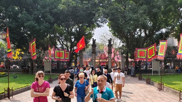 Nhiều sản phẩm du lịch mới tại lễ hội du lịch và văn hóa ẩm thực Hà Nội năm 2021 71761du khach 3