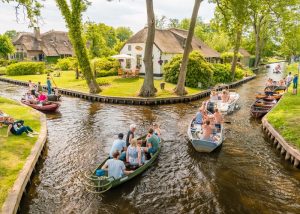 Độc đáo ngôi làng không có đường đi ở Hà Lan ngoi lang giethoorn ha lan 19