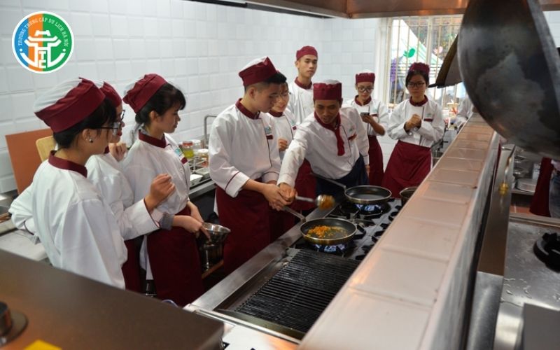 Những Nghiệp Vụ Đầu Bếp Chuyên Nghiệp Cần Phải Có