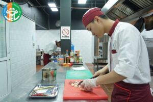 Các Trường Dạy Nghề Đầu Bếp Chuyên Sâu Tại Hà Nội