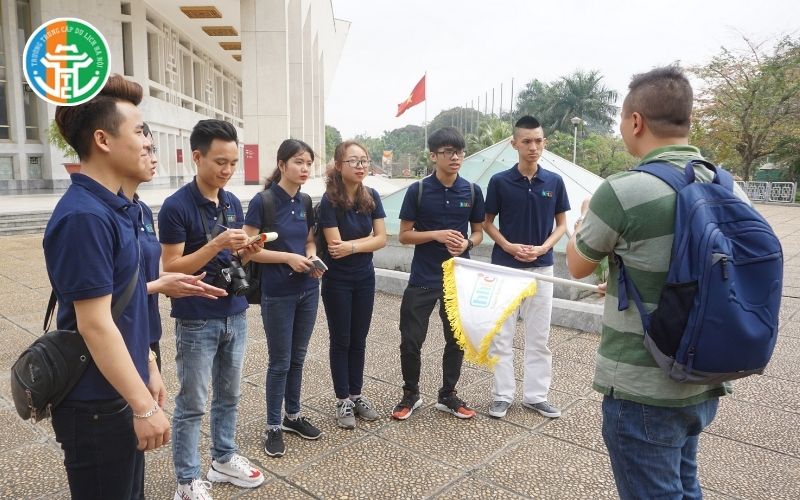 Chứng Chỉ Hướng Dẫn Viên Du Lịch Quốc Tế Mở Ra Cơ Hội Toàn cầu