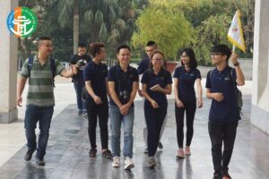 Có Nên Thuê Hướng Dẫn Viên Du Lịch Địa Phương Không?