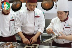 Học Nghề Làm Bánh: Khám Phá Con Đường Sáng Tạo Và Hương Vị Ngọt Ngào