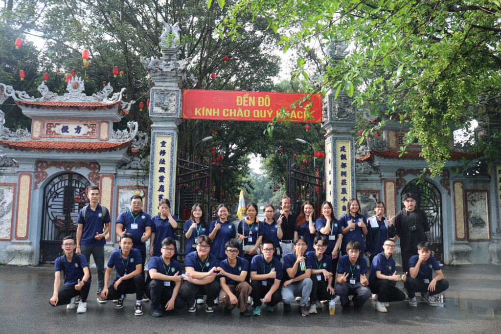 Tại sao nên học nghề Du lịch trong năm 2026? Cơ hội vàng cho thế hệ trẻ 1 Tại sao nên học nghề Du lịch trong năm 2026? Cơ hội vàng cho thế hệ trẻ
