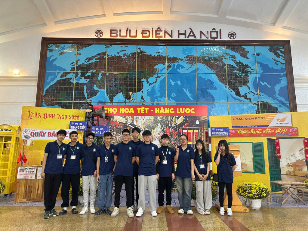 Lớp Hướng dẫn du lịch thực hành thuyết minh tại các tuyến điểm di sản Thủ đô