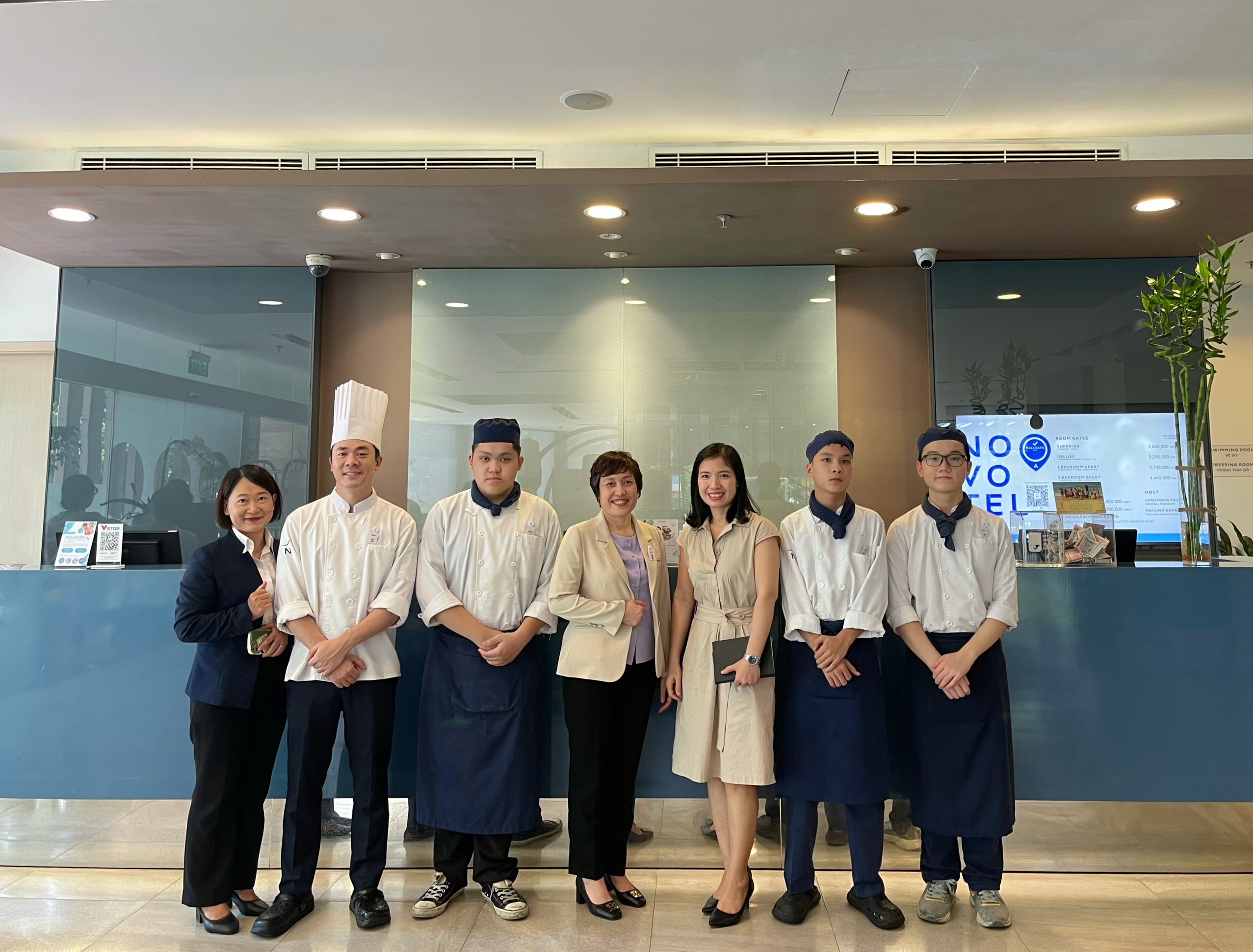 Lương khởi điểm ngành Bếp: Con đường thăng tiến cho học viên HHTC